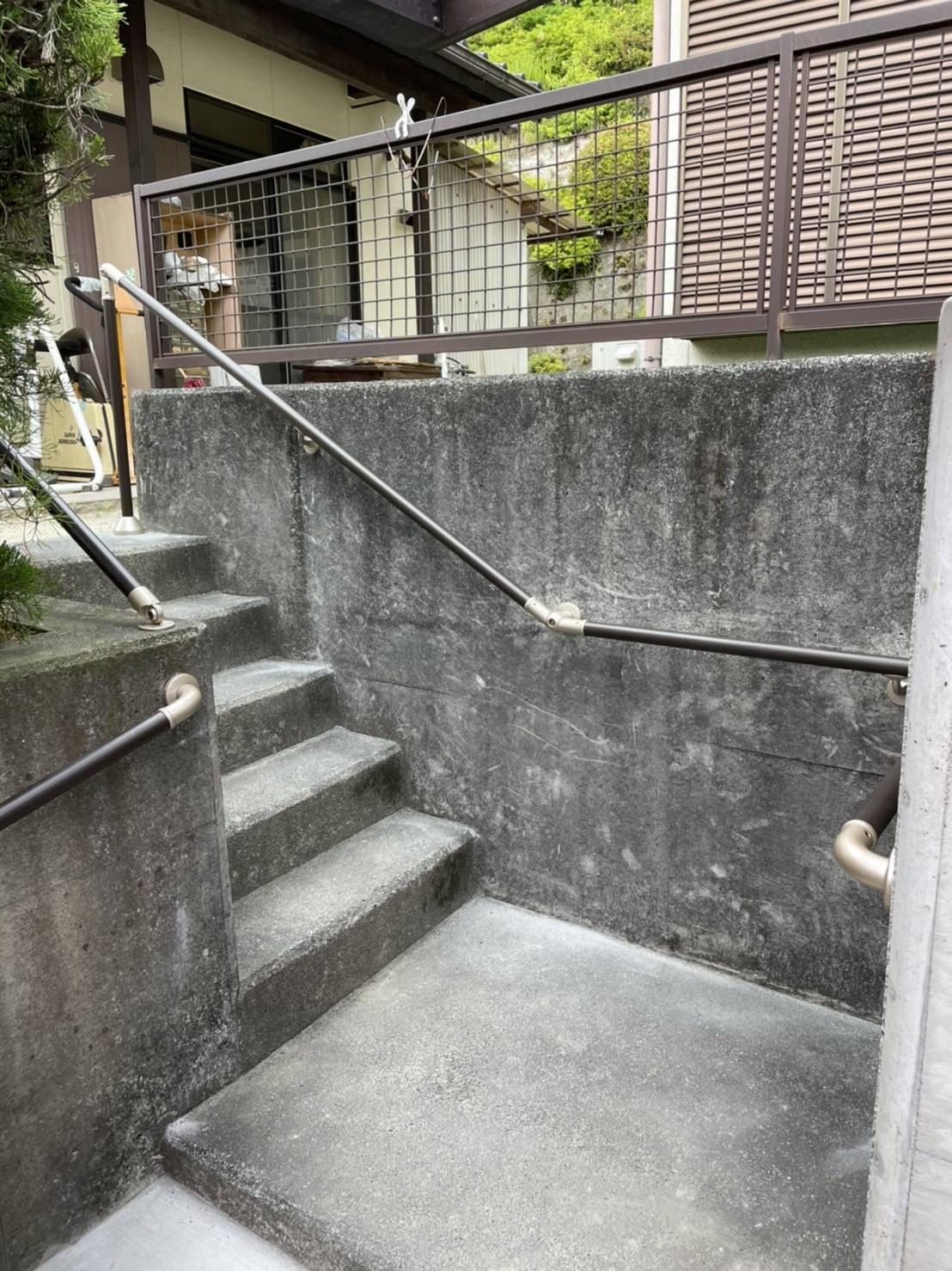 U様邸　屋外手摺り設置工事